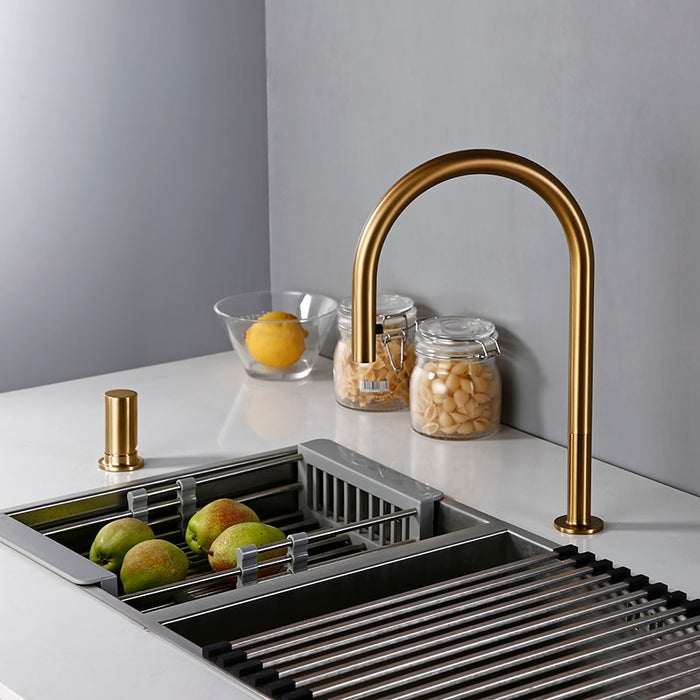 Snara - Modern Kitchen Faucet with Sprayer BO-HA