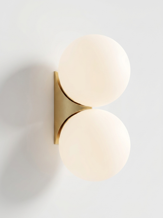 Solja – Modern Glass Orb LED Bedside Wall Sconce
